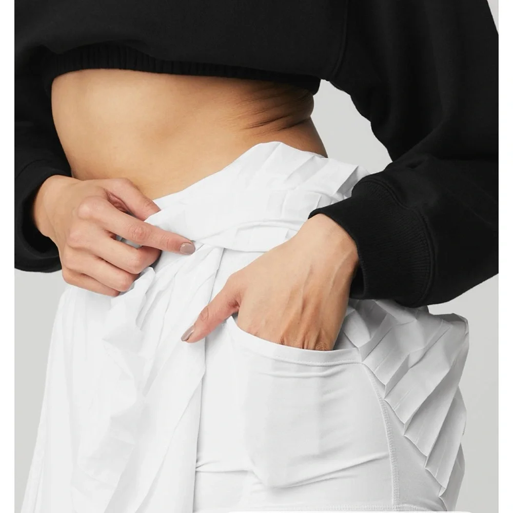NWT ALO Yoga Aces Tennis Skirt, in White size L